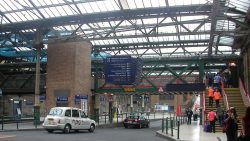 Edinburgh Waverley Railway Station - Taxi Access